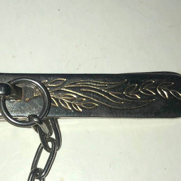 Vintage blue key finder clip, used to help find your keys, clips to your keys - Picture 5 of 6